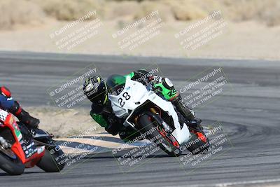 media/Dec-07-2025-CVMA (Sun) [[3e7d2de5dc]]/Race 7-Formula Lightweight Twins Shootout/